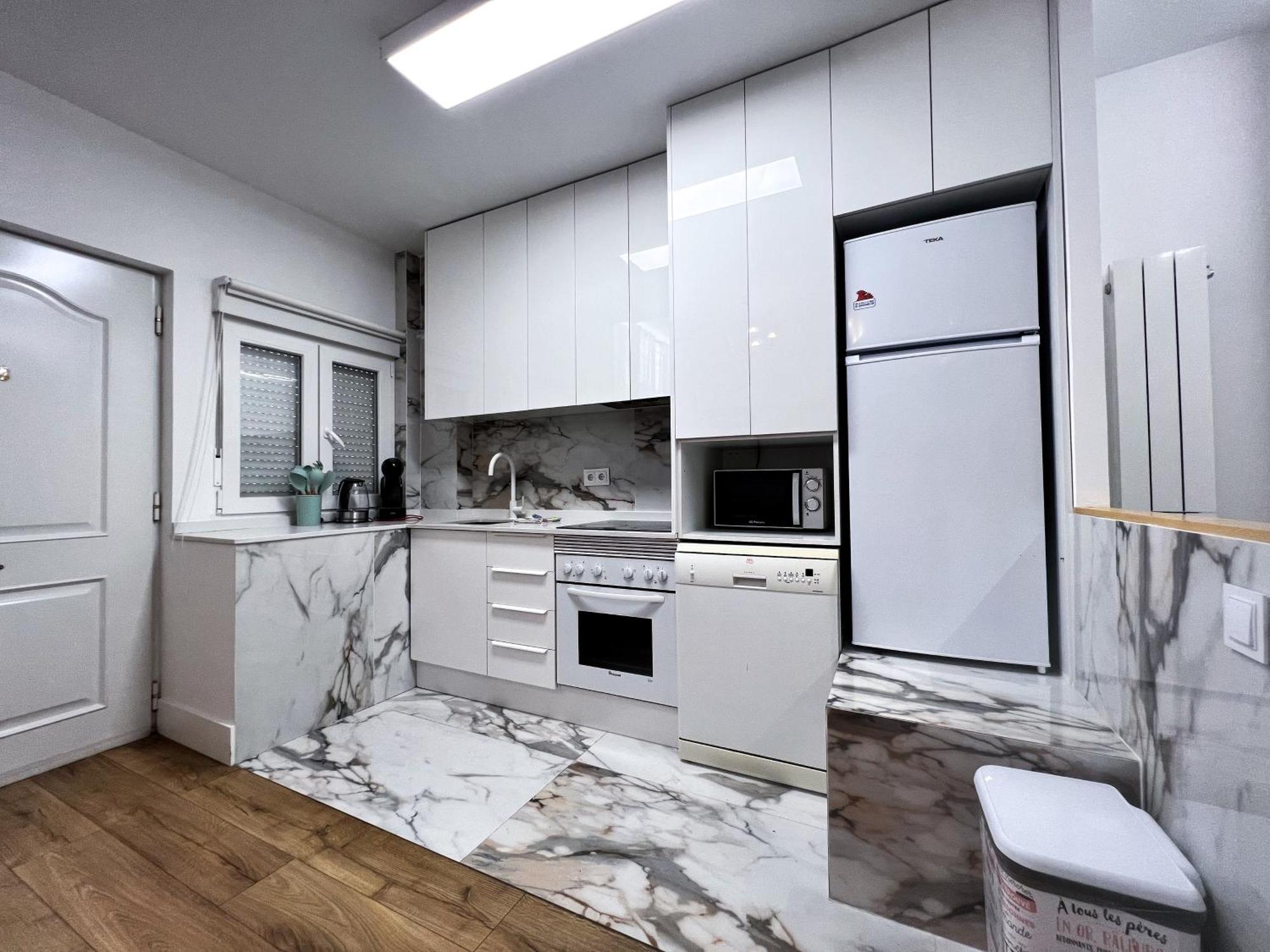 Comfy Apt For 9 In Las Ventas مدريد المظهر الخارجي الصورة